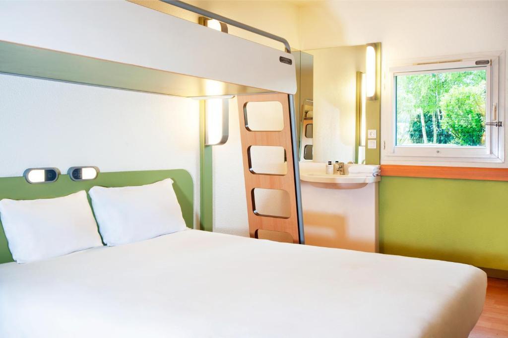 Ibis Budget Noyon Quarto foto